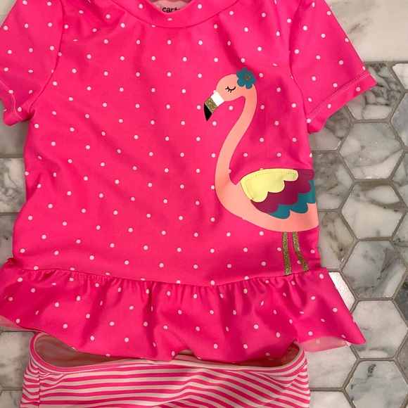 Like New Girls Rash Guard - Picture 2 of 2